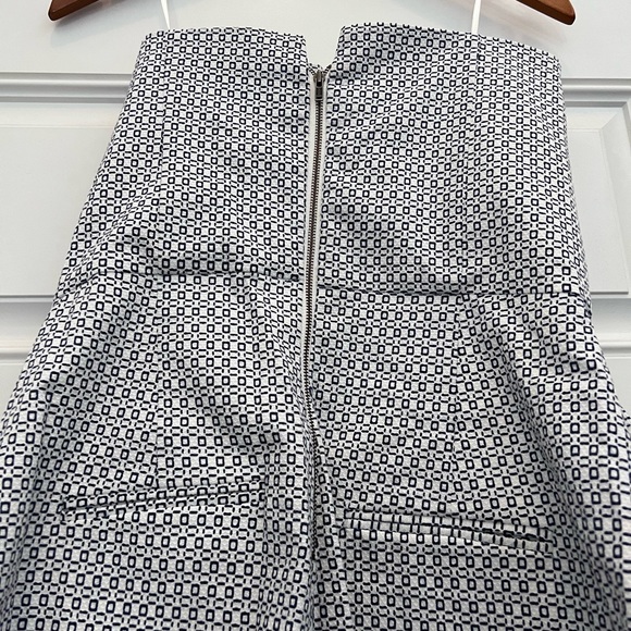 NWT Joie romper with front and back pockets. Bone structure in front. - Picture 9 of 11